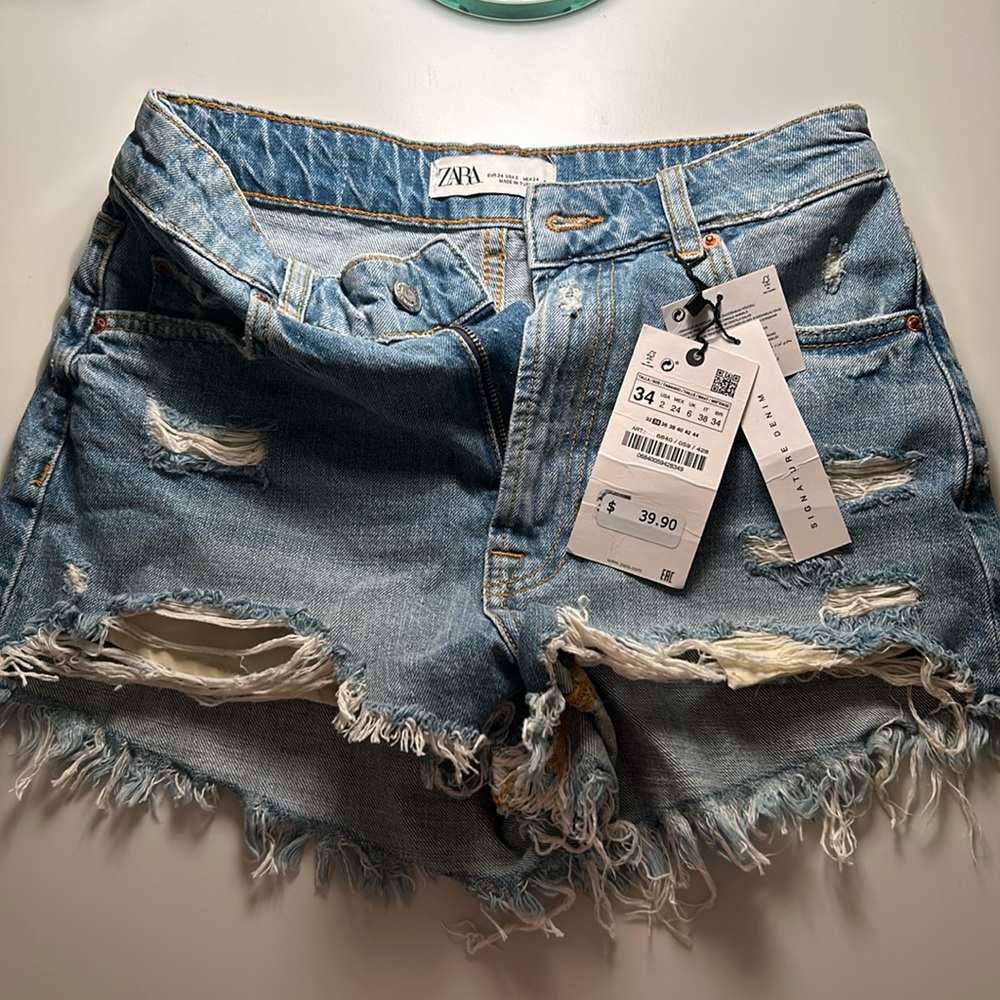 Brand New Zara Ripped Jean Shorts